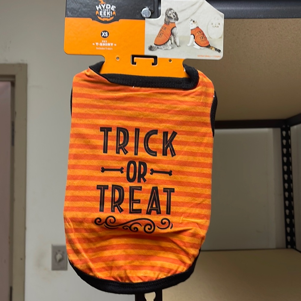 Multiple Sizes Available NWT Trick or Treat Dog Shirt
